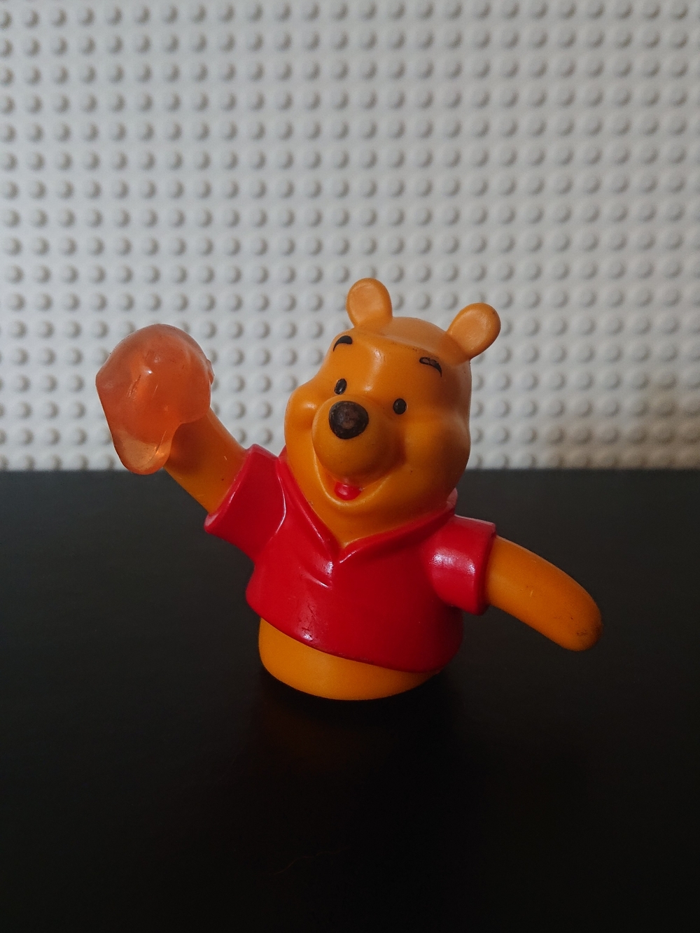 Disney - Winnie The Pooh Half Bust 2.5" Figure w/ Honey Paw - China